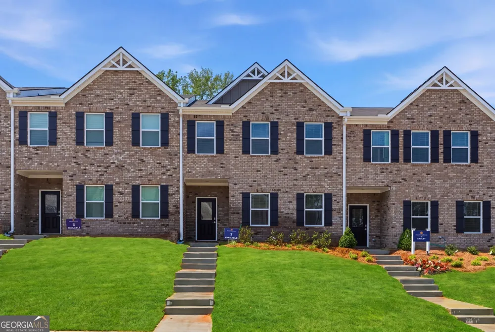 3633 PARKWAY JAMES DR Snellville, GA 30039