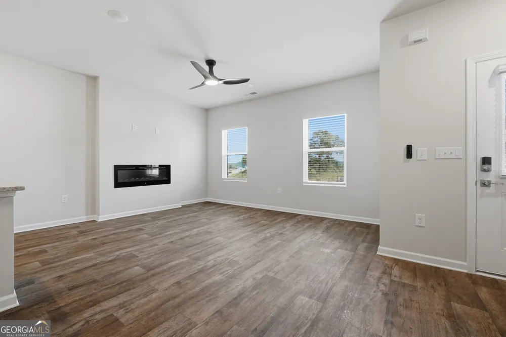 3633 PARKWAY JAMES DR Snellville, GA 30039