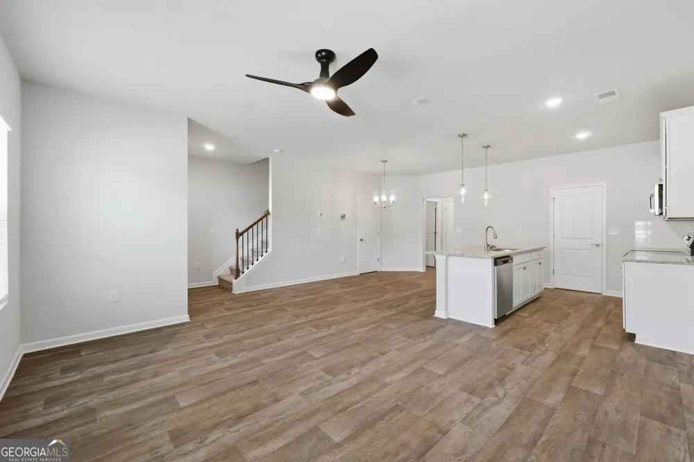 3633 PARKWAY JAMES DR Snellville, GA 30039
