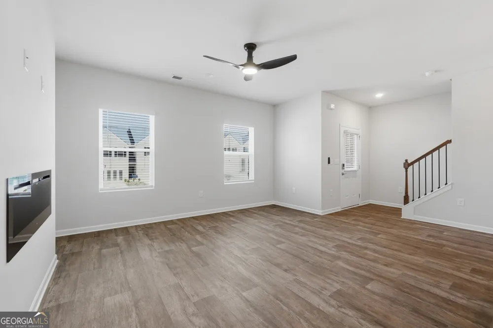 3633 PARKWAY JAMES DR Snellville, GA 30039