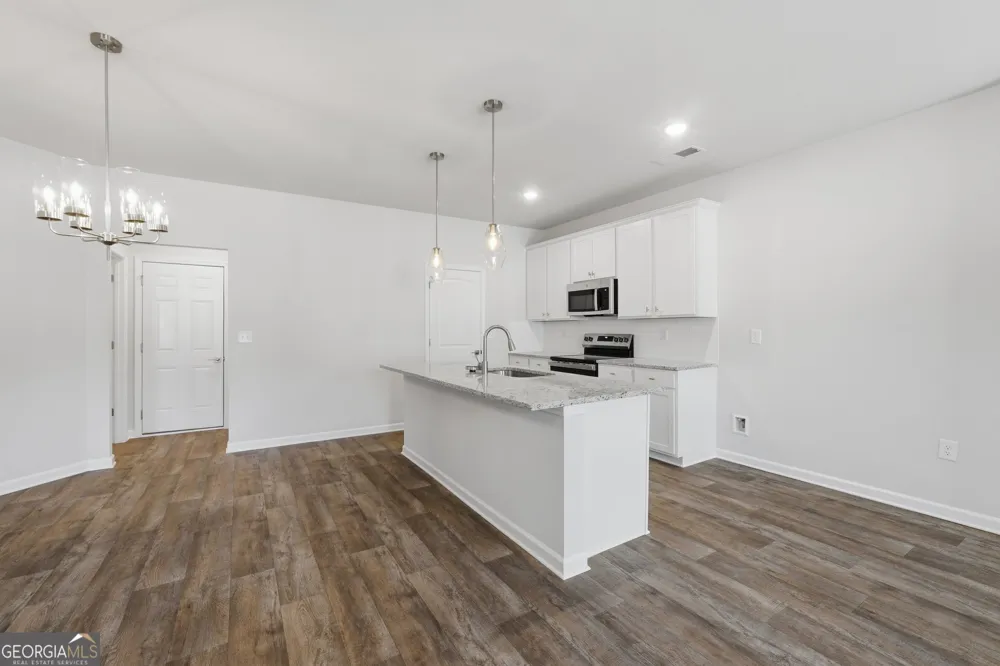 3633 PARKWAY JAMES DR Snellville, GA 30039