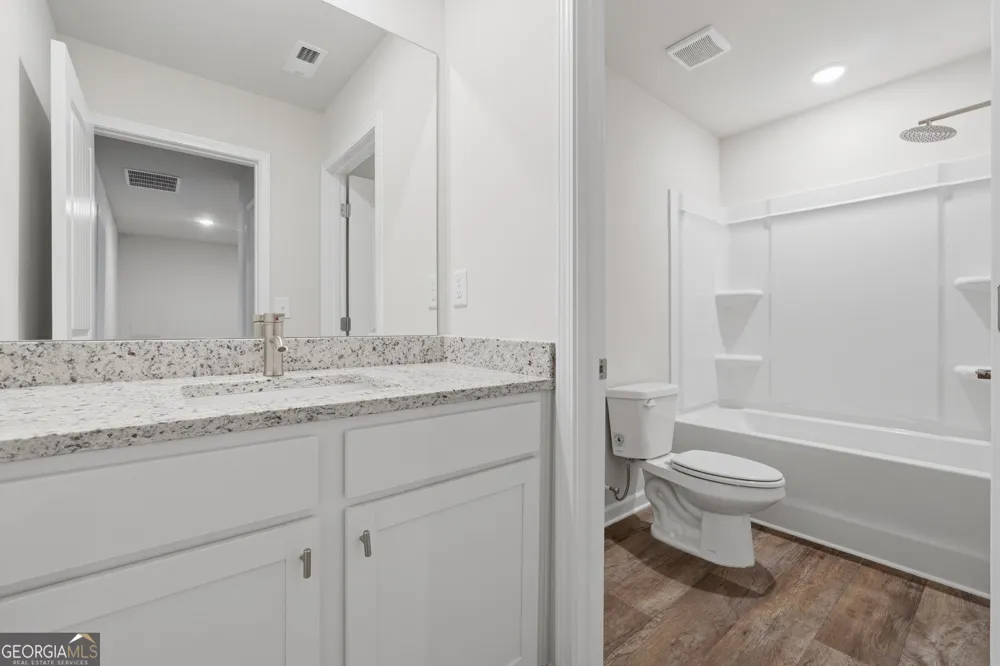 3633 PARKWAY JAMES DR Snellville, GA 30039