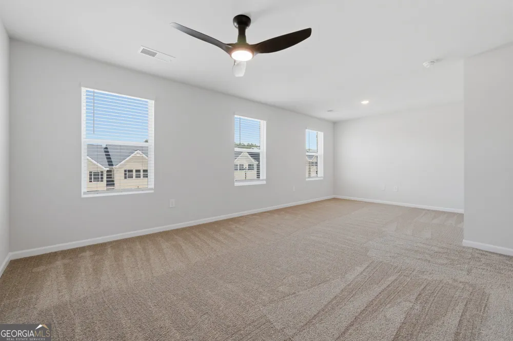 3633 PARKWAY JAMES DR Snellville, GA 30039