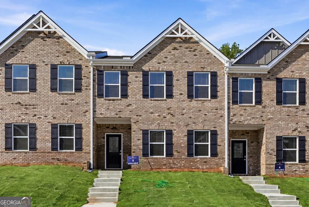 3639 PARKWAY JAMES DR Snellville, GA 30039