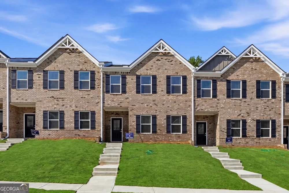 3639 PARKWAY JAMES DR Snellville, GA 30039