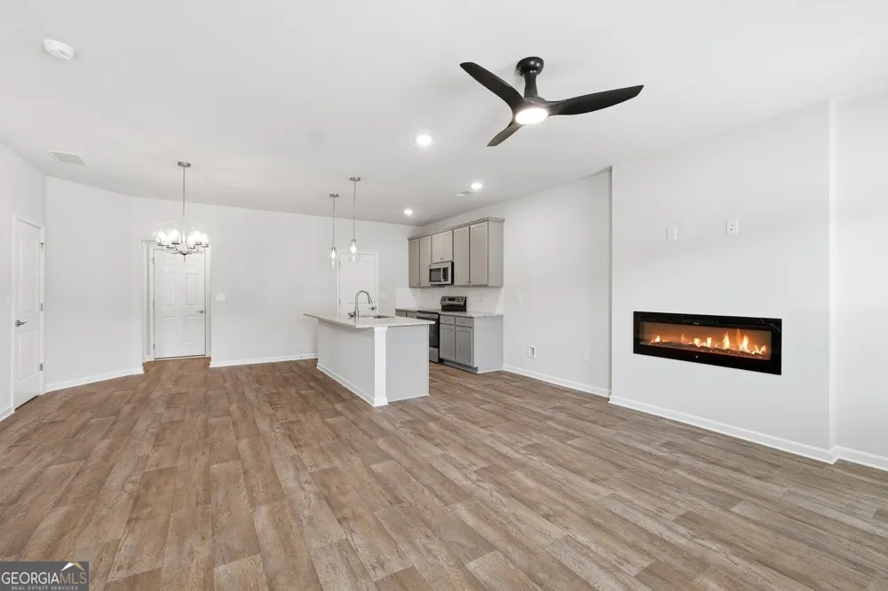 3639 PARKWAY JAMES DR Snellville, GA 30039