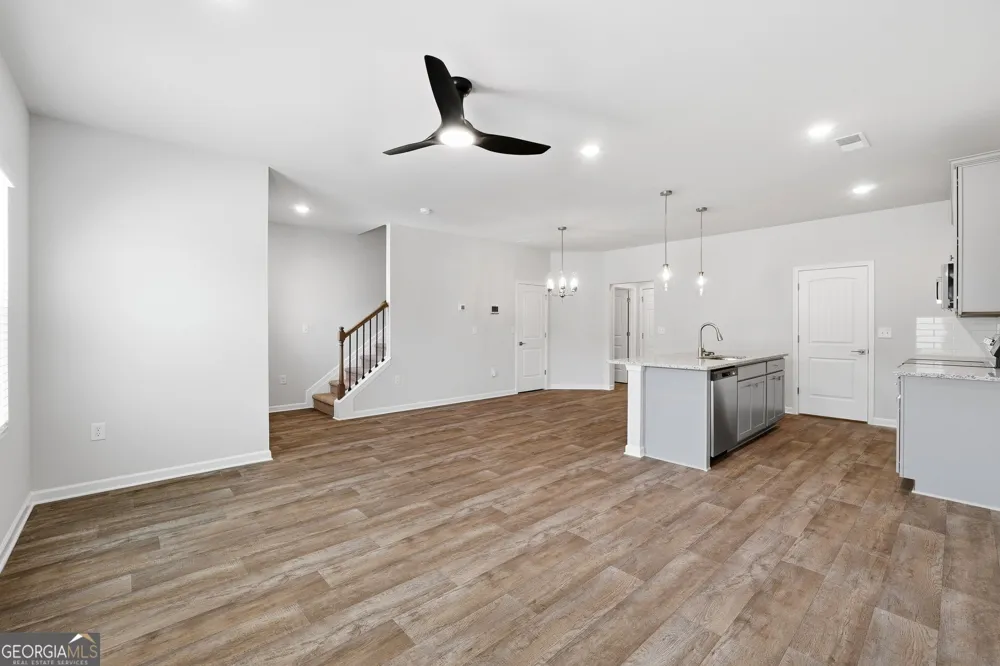 3639 PARKWAY JAMES DR Snellville, GA 30039