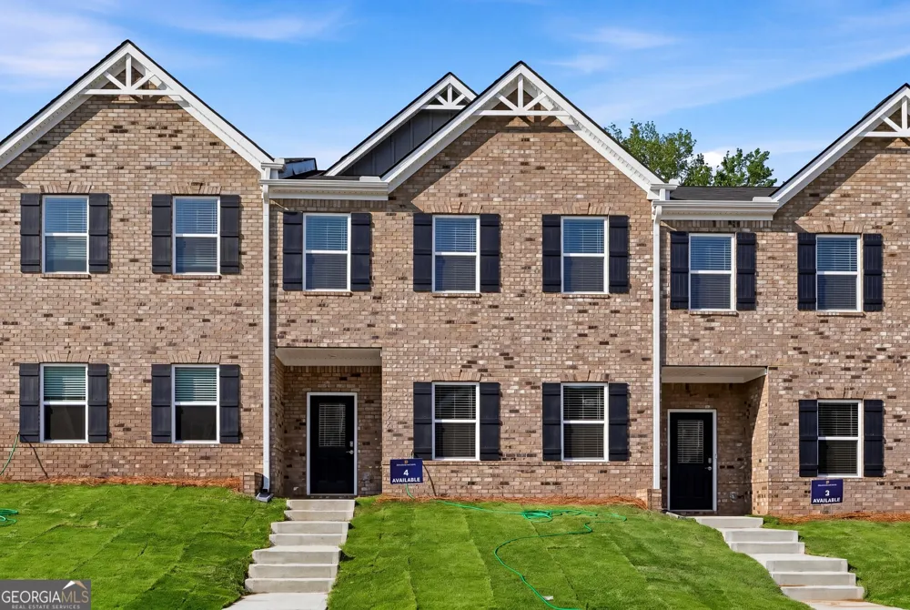 3637 PARKWAY JAMES DR Snellville, GA 30039