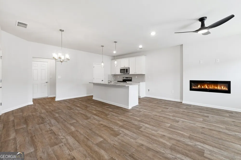 3637 PARKWAY JAMES DR Snellville, GA 30039