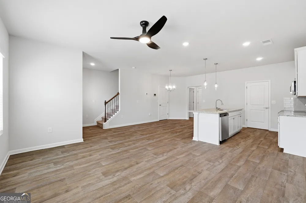 3637 PARKWAY JAMES DR Snellville, GA 30039