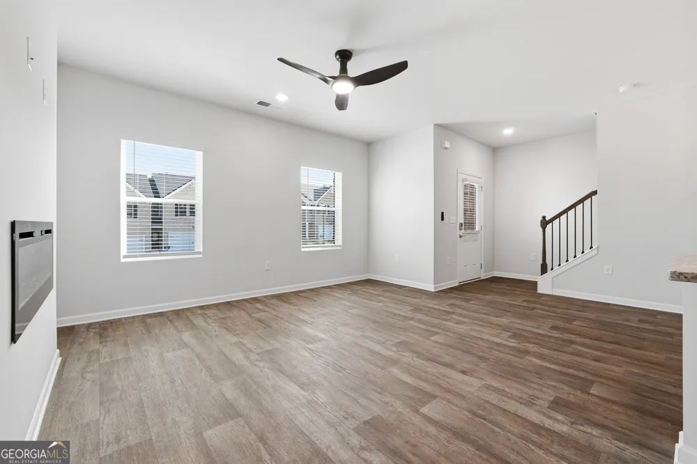 3637 PARKWAY JAMES DR Snellville, GA 30039