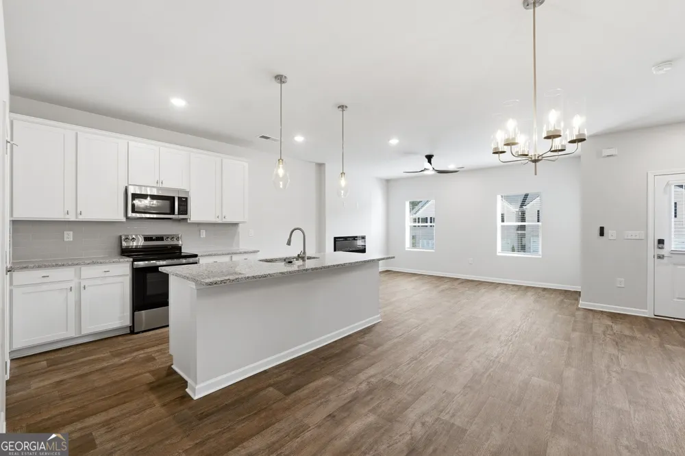 3637 PARKWAY JAMES DR Snellville, GA 30039