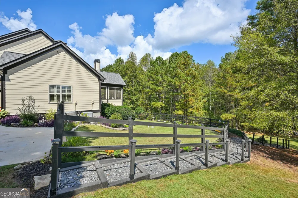 395 Beaumont Farms DR Sharpsburg, GA 30277