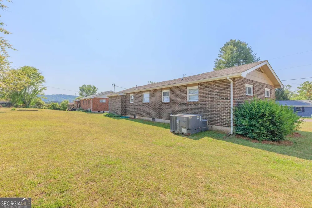 239 Langley DR LaFayette, GA 30728