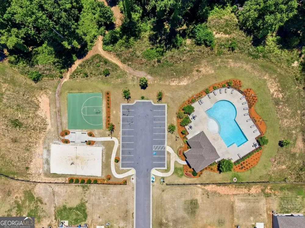 65 Knightsbridge LN Winder, GA 30680