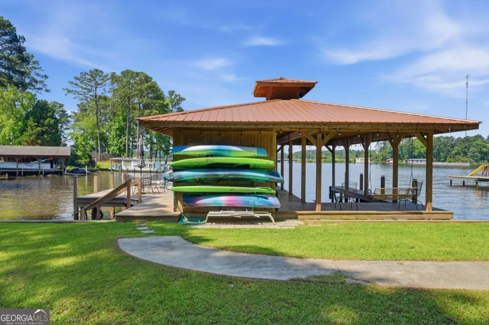 112 Cannon Point RD SE Milledgeville, GA 31061