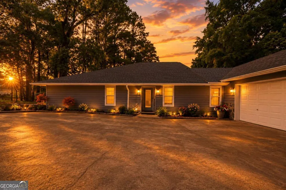 112 Cannon Point RD SE Milledgeville, GA 31061
