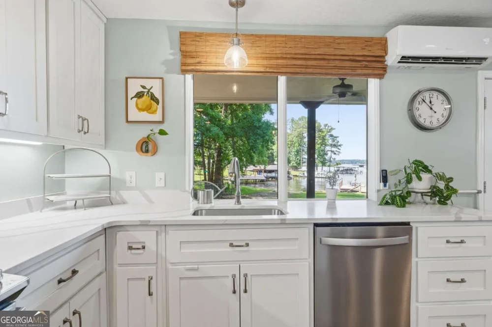 112 Cannon Point RD SE Milledgeville, GA 31061