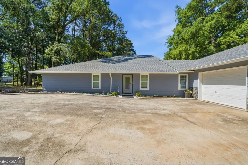 112 Cannon Point RD SE Milledgeville, GA 31061