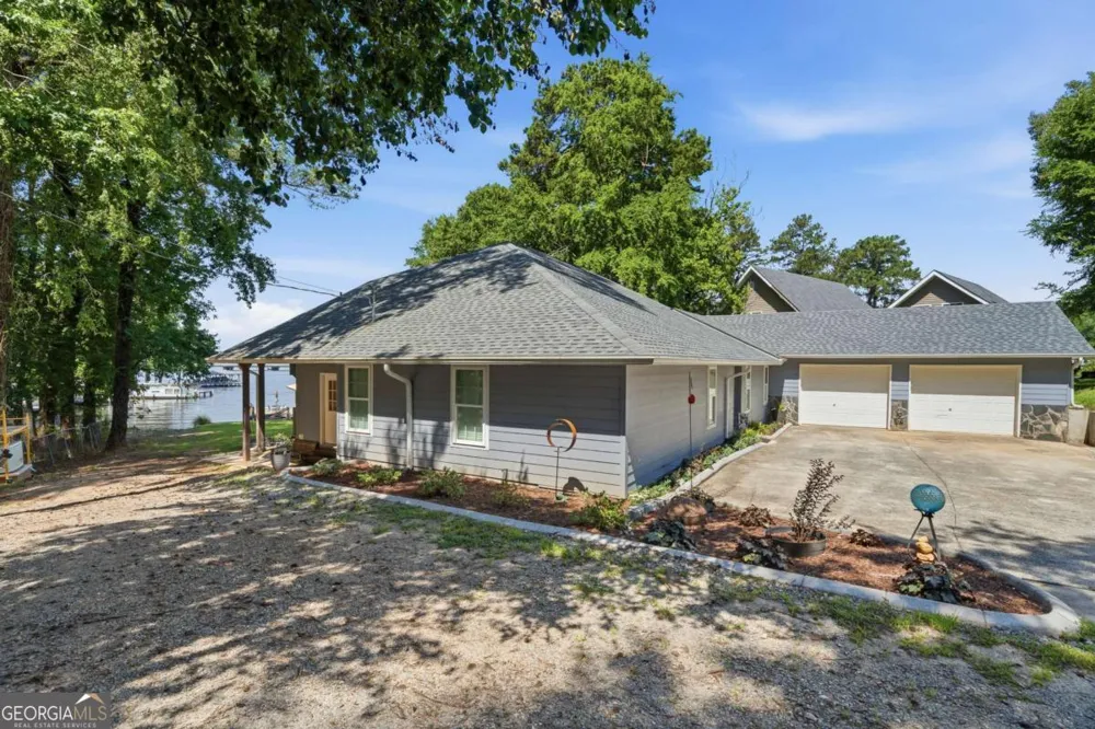 112 Cannon Point RD SE Milledgeville, GA 31061