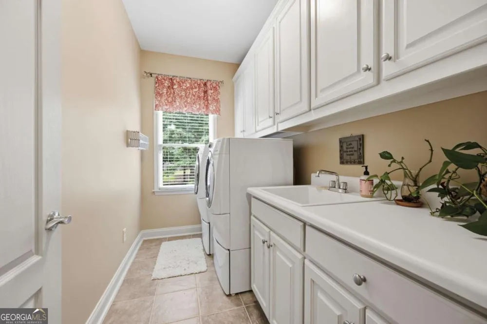 5490 Cathers Creek DR Powder Springs, GA 30127