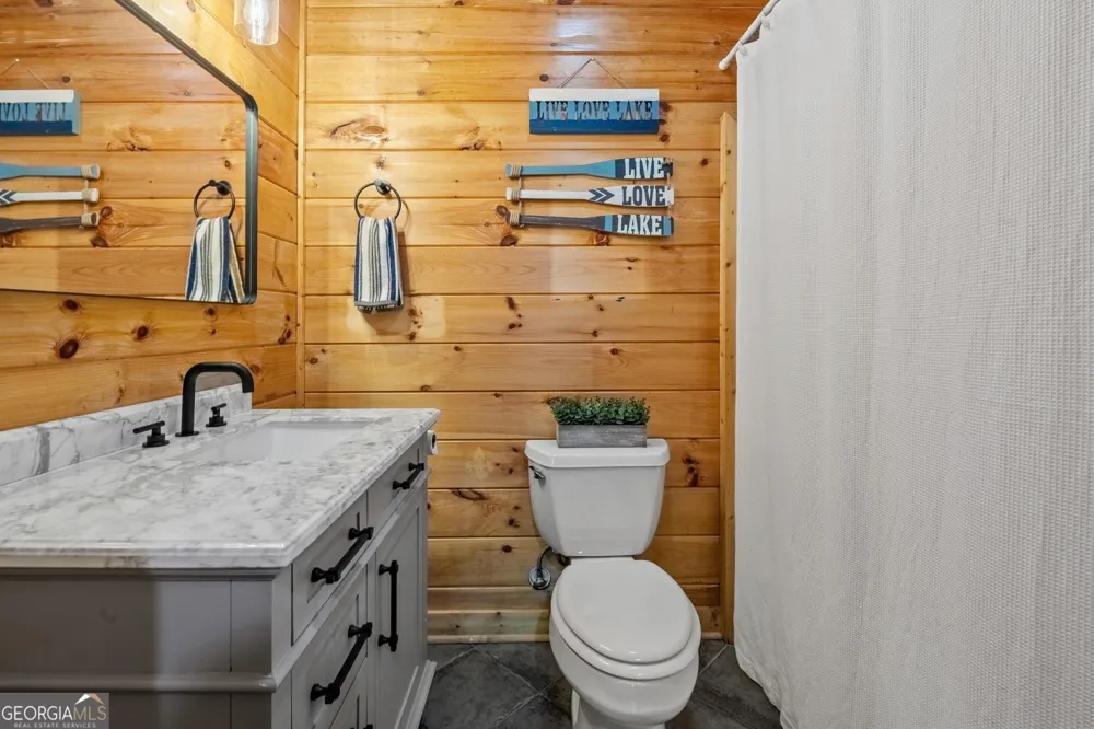1820 Shady Falls RD Blue Ridge, GA 30513