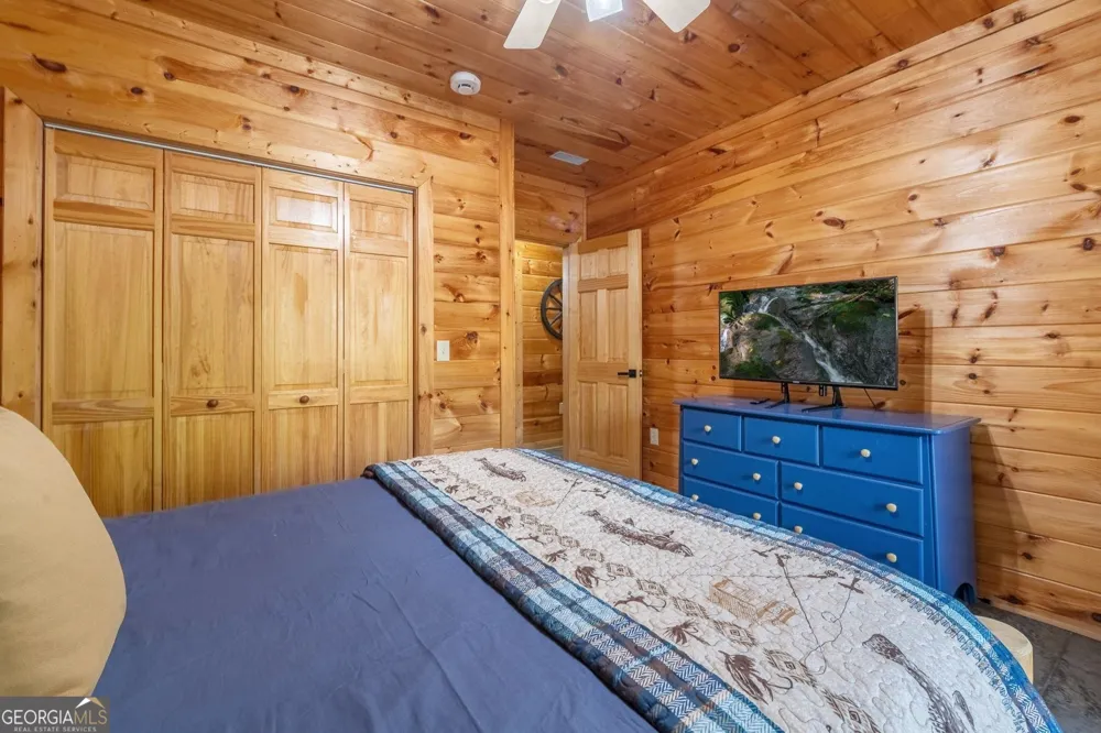 1820 Shady Falls RD Blue Ridge, GA 30513