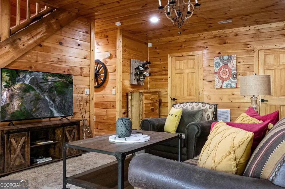 1820 Shady Falls RD Blue Ridge, GA 30513