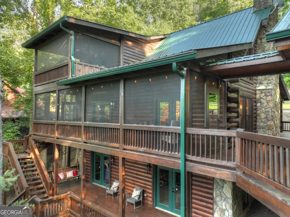 1820 Shady Falls RD Blue Ridge, GA 30513