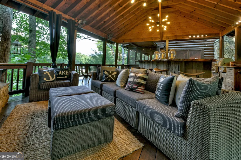 1820 Shady Falls RD Blue Ridge, GA 30513