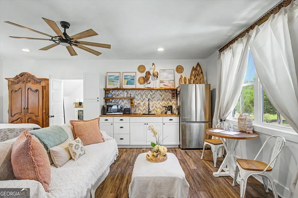 164 River RD Midway, GA 31320