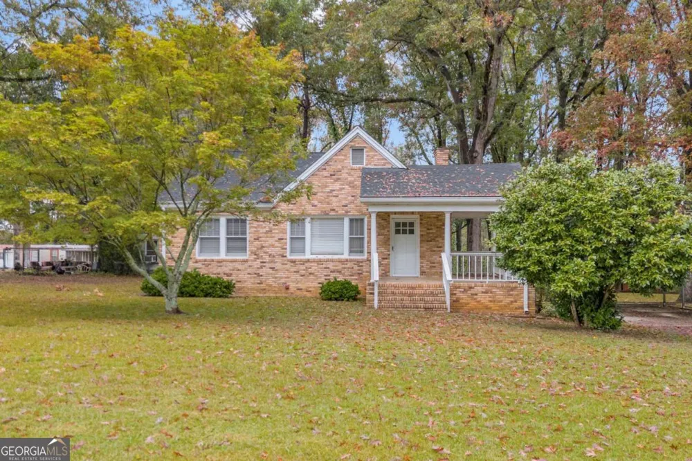 625 Ila RD Commerce, GA 30529