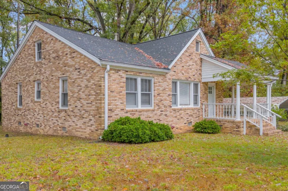 625 Ila RD Commerce, GA 30529