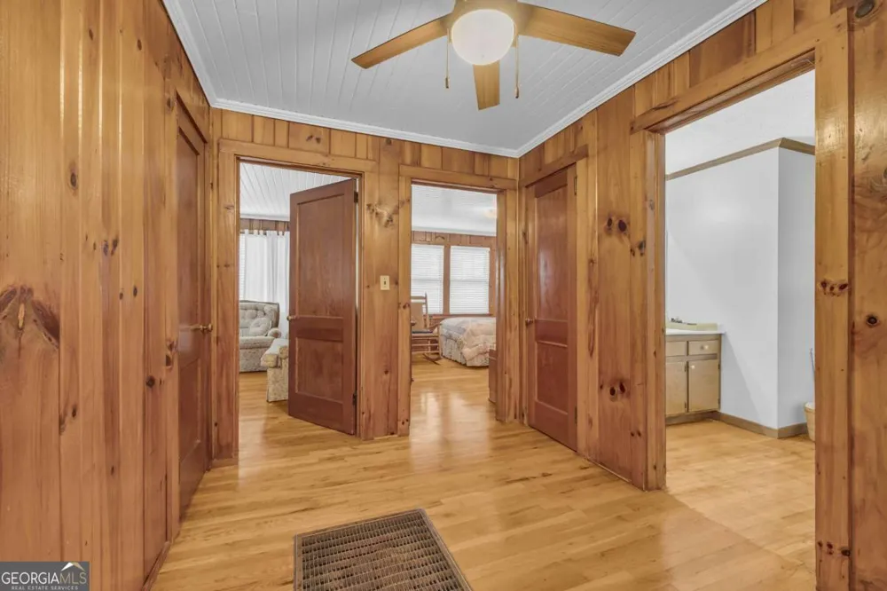 625 Ila RD Commerce, GA 30529