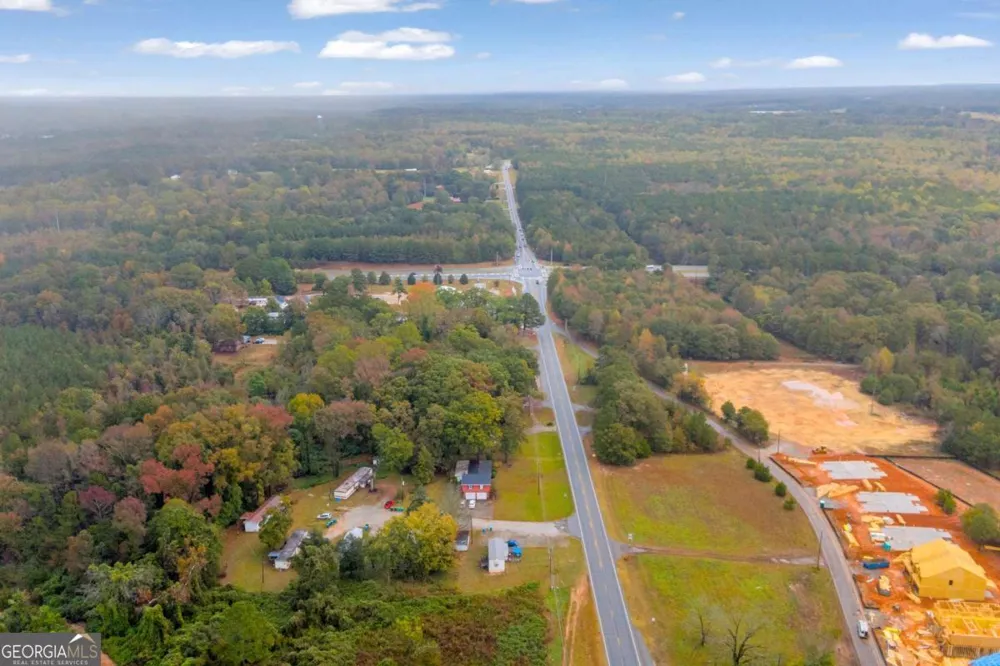 625 Ila RD Commerce, GA 30529