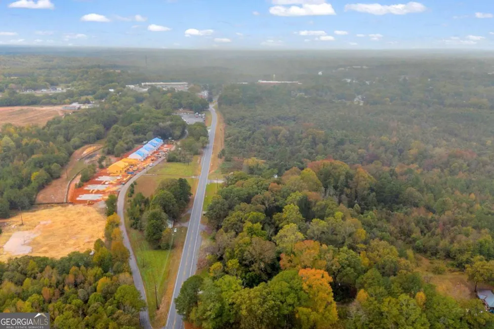 625 Ila RD Commerce, GA 30529