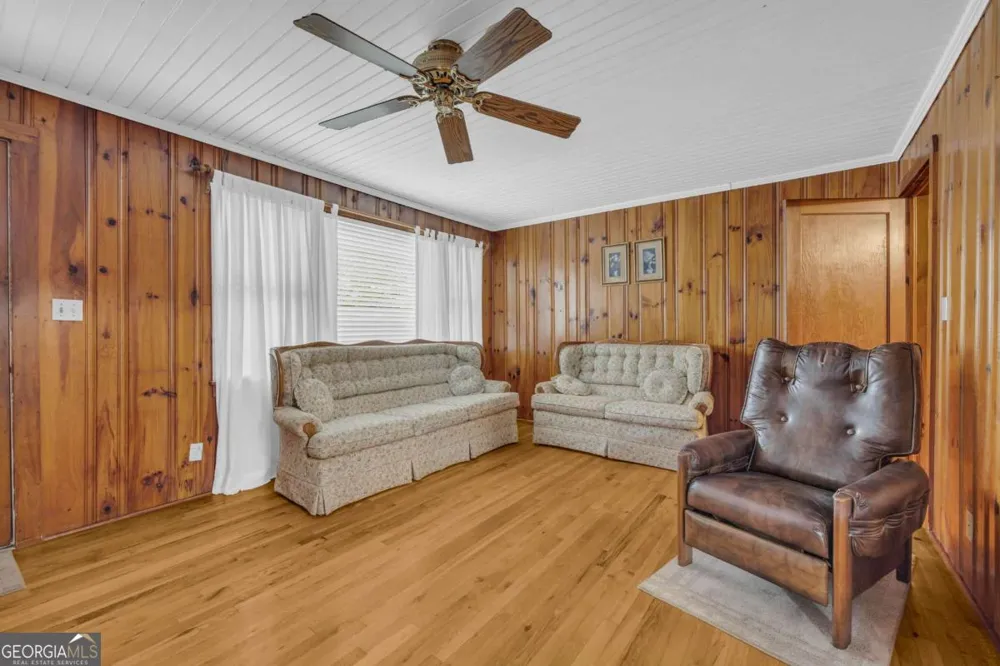 625 Ila RD Commerce, GA 30529