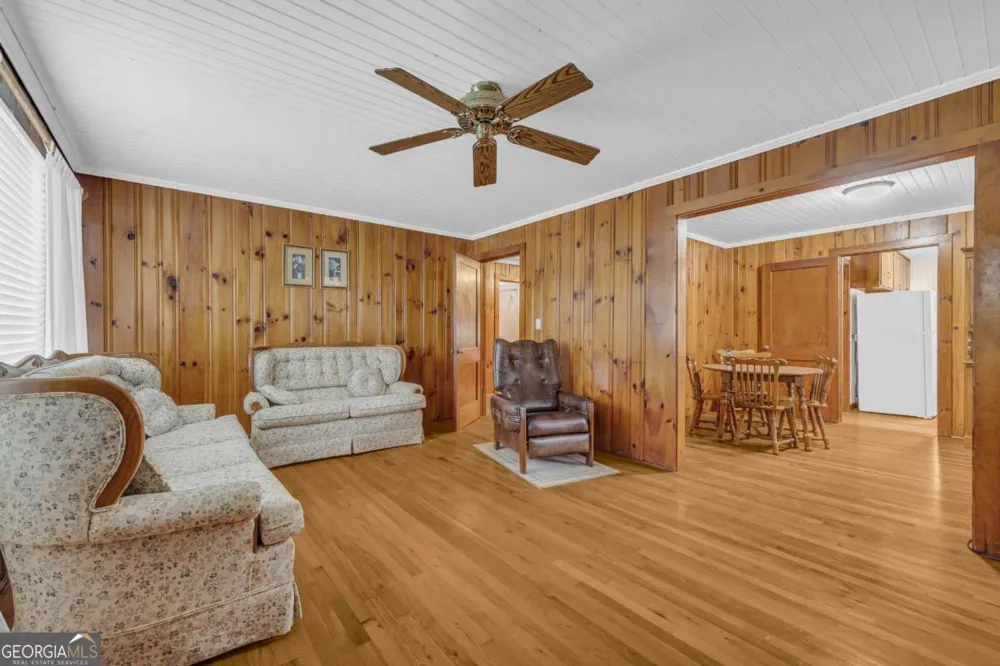 625 Ila RD Commerce, GA 30529