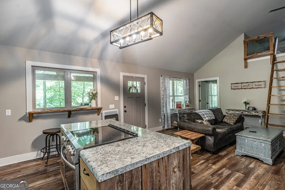 1437 Ben Mosley CIR Summerville, GA 30747