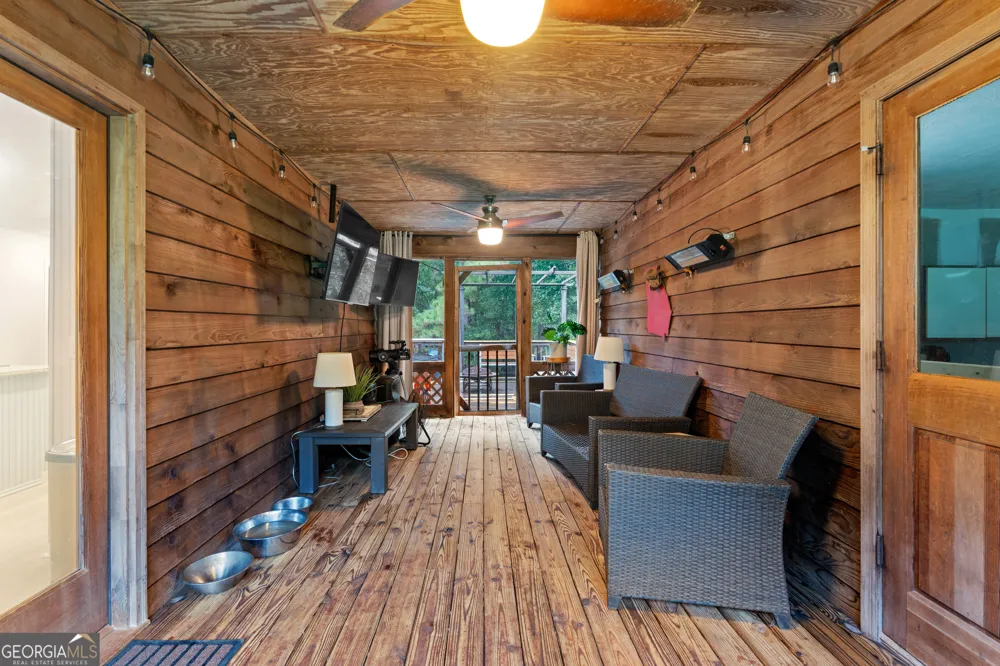 318 Teasley TRL Moreland, GA 30259