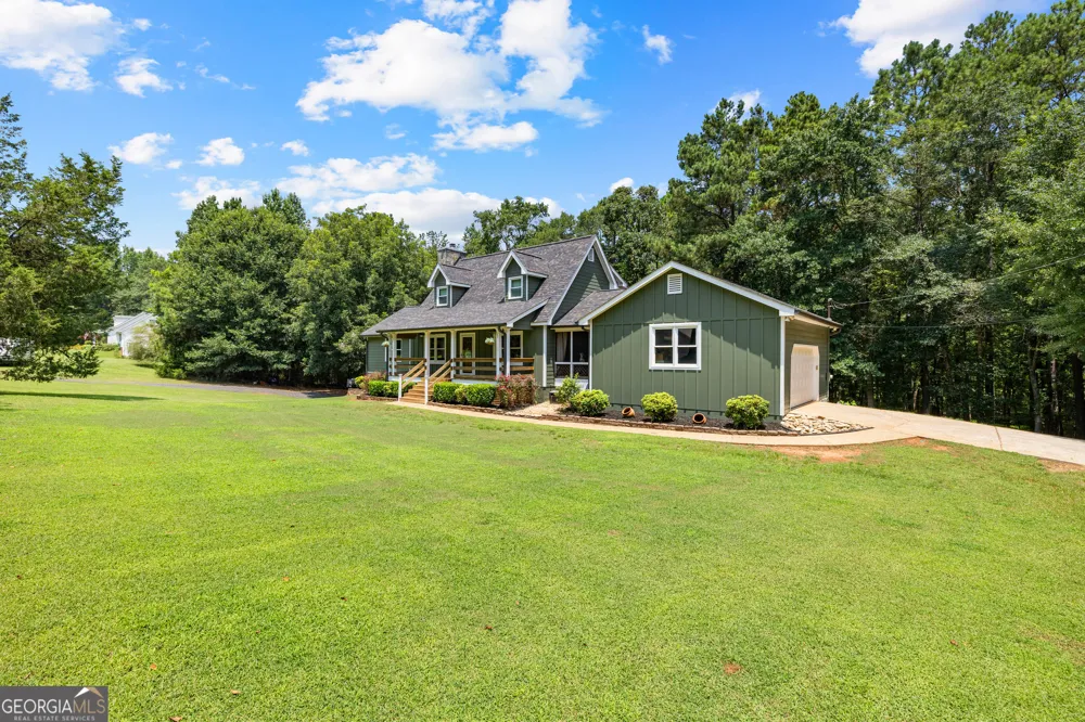 318 Teasley TRL Moreland, GA 30259