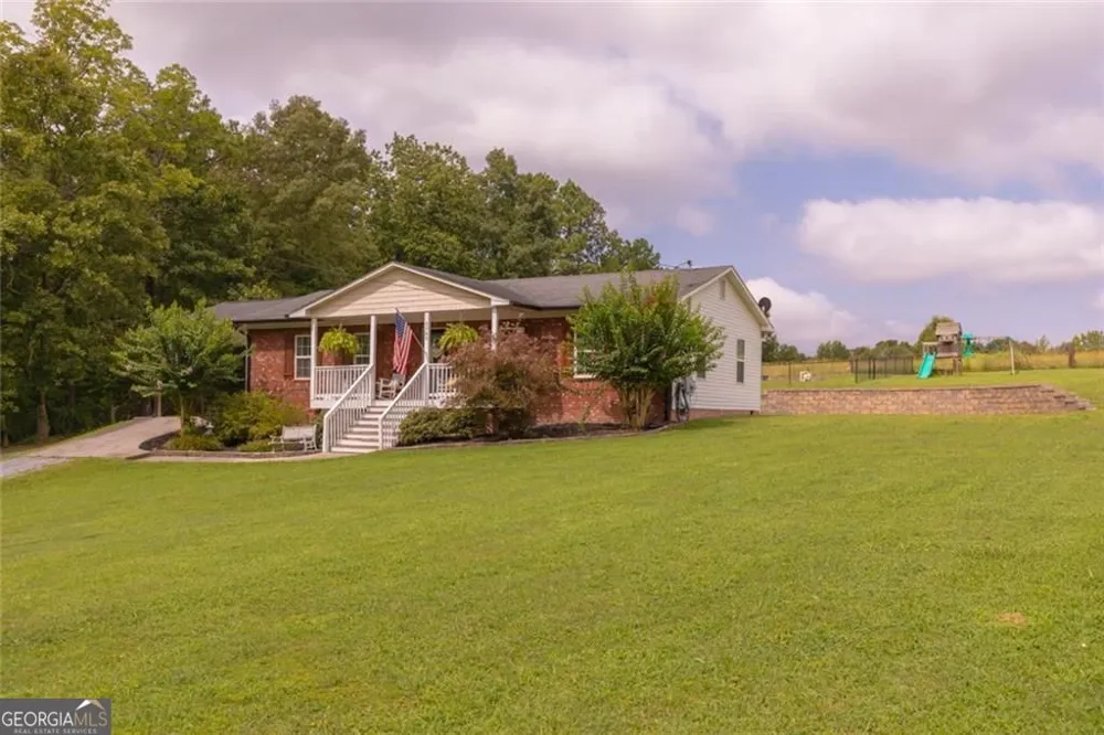 3789 Collard Valley RD Cedartown, GA 30125