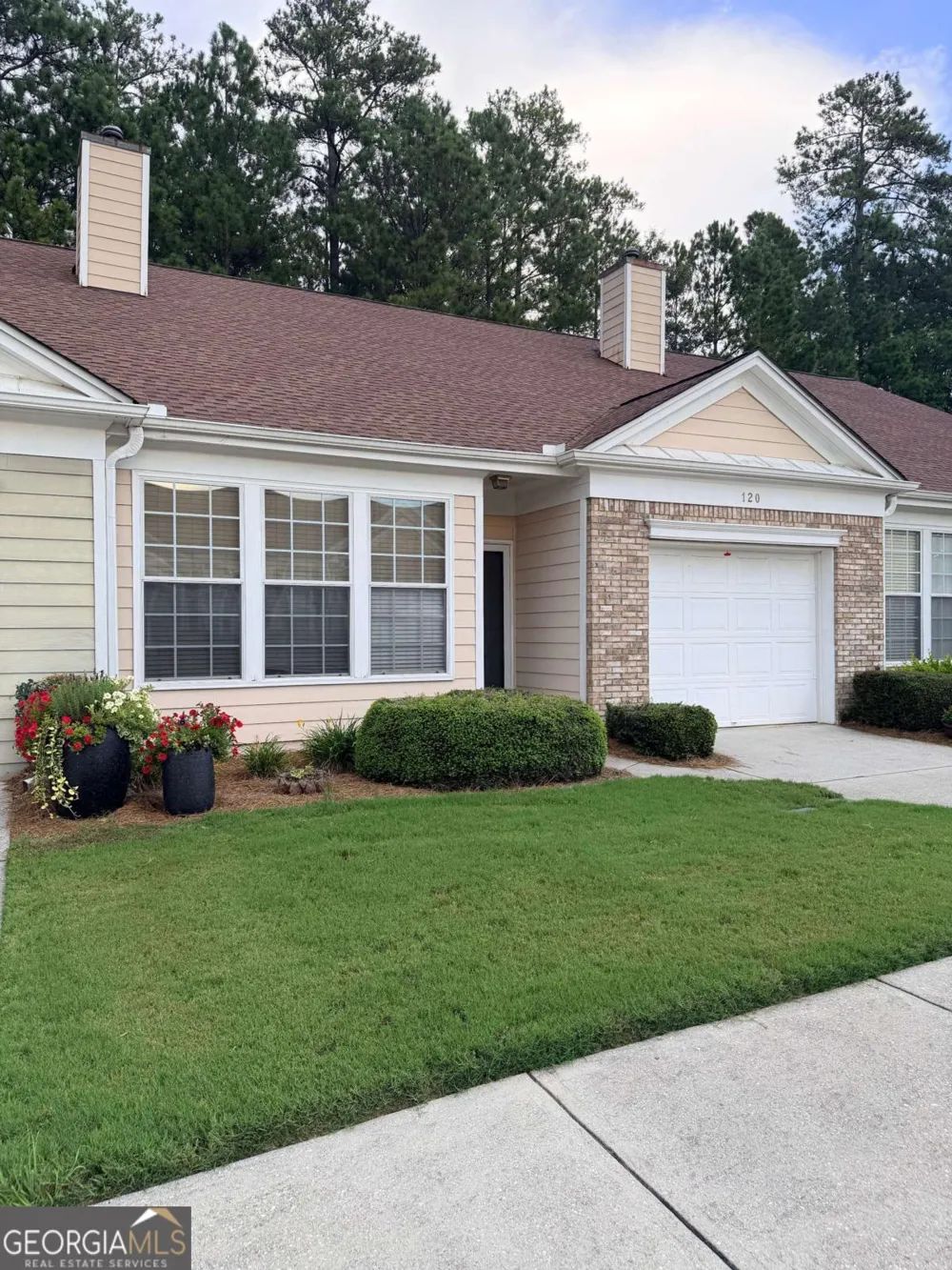 120 Camry LN Grayson, GA 30017