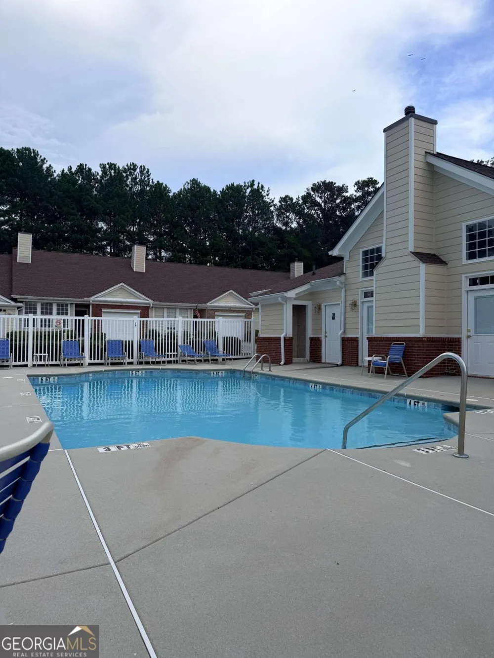 120 Camry LN Grayson, GA 30017