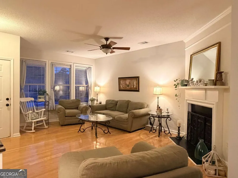 120 Camry LN Grayson, GA 30017