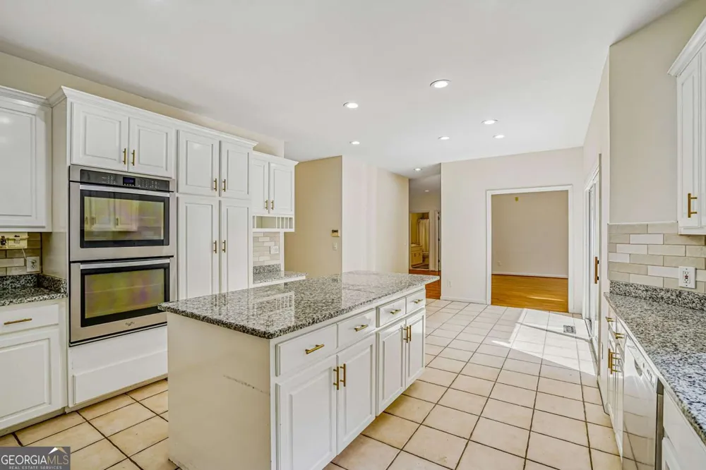 802 Eastside Pointe Woodstock, GA 30189