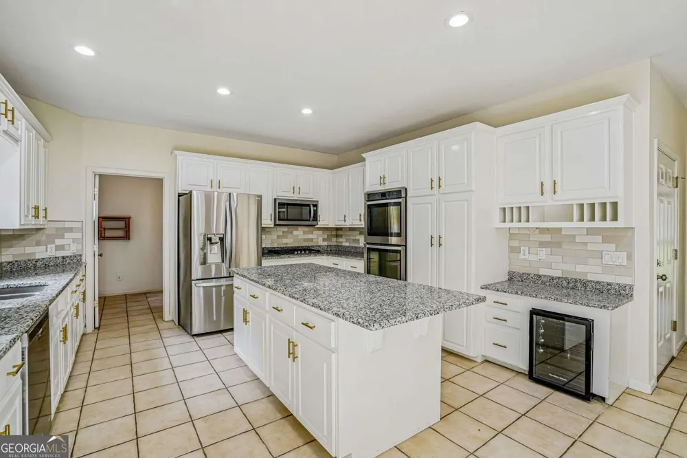 802 Eastside Pointe Woodstock, GA 30189