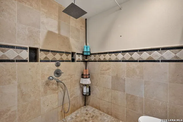 101 Cynthia Pleasanton, TX 78064