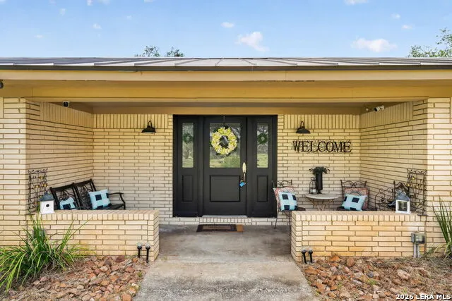 101 Cynthia Pleasanton, TX 78064