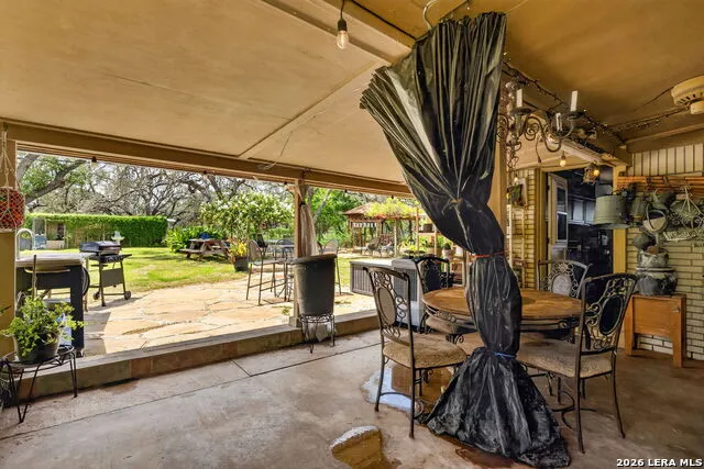 101 Cynthia Pleasanton, TX 78064